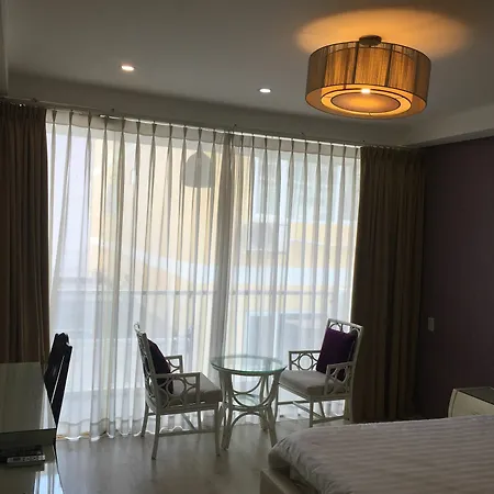 Yuri Saigon Service Aparment